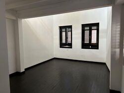 Jalan Pisang (D7), Office #544330061